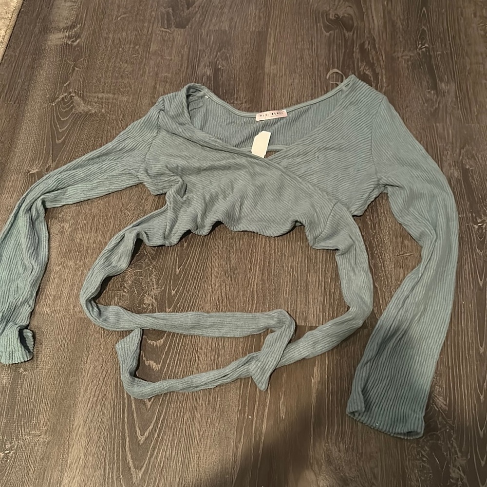 Knit long Sleeve Tie Top